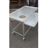 Table à roulettes avec TVO