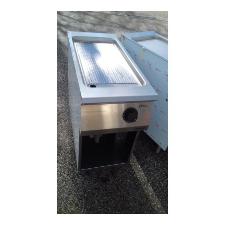 Grill rainuré