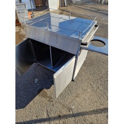 Meuble inox sur roulettes