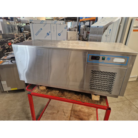 Refroidisseur d'eau horizontal