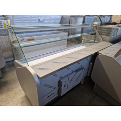 Vitrine réfrigérée multi service, 2m