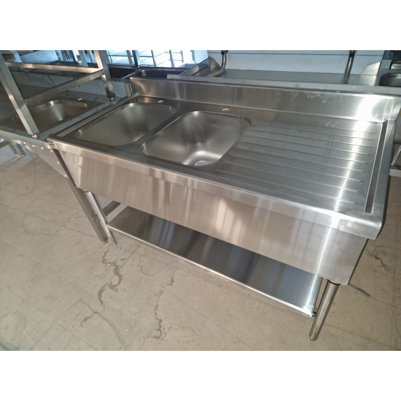 Plonge inox 2 bacs 1 égouttoir