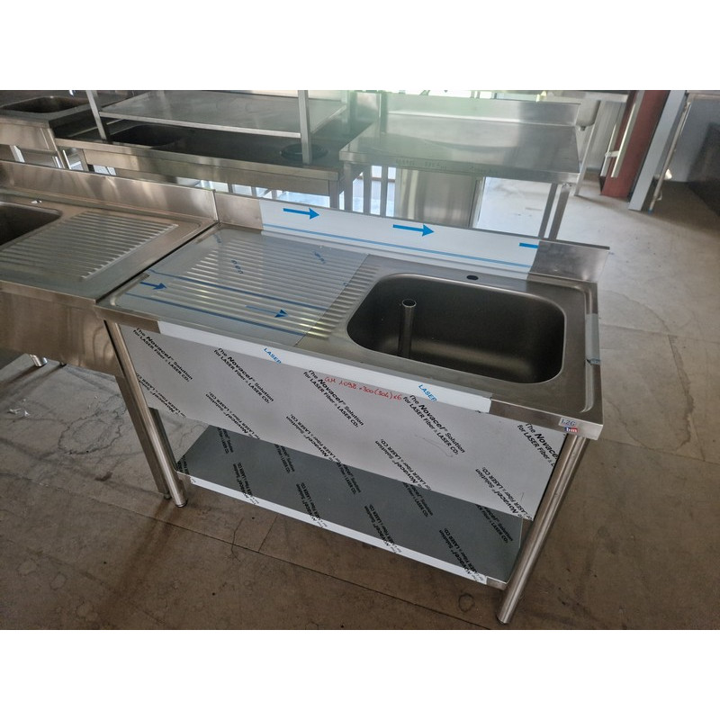 Plonge inox 1 bac 1 égouttoir