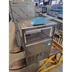 Machine à glaçons 31 kg
