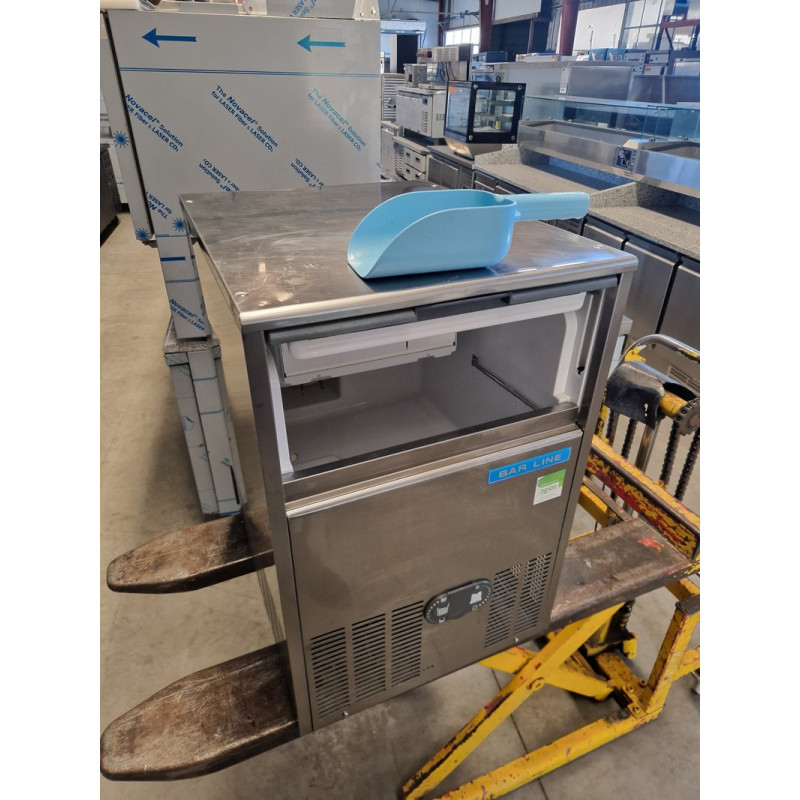 Machine à glaçons 31 kg