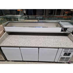 Tour à pizza dessus marbre...