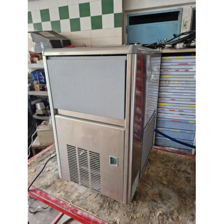 Machine à glaçons 23kg